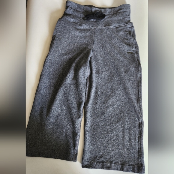 Donna Karan Active Wide Leg Cropped Size Medium Women's Culottes - Picture 2 of 13